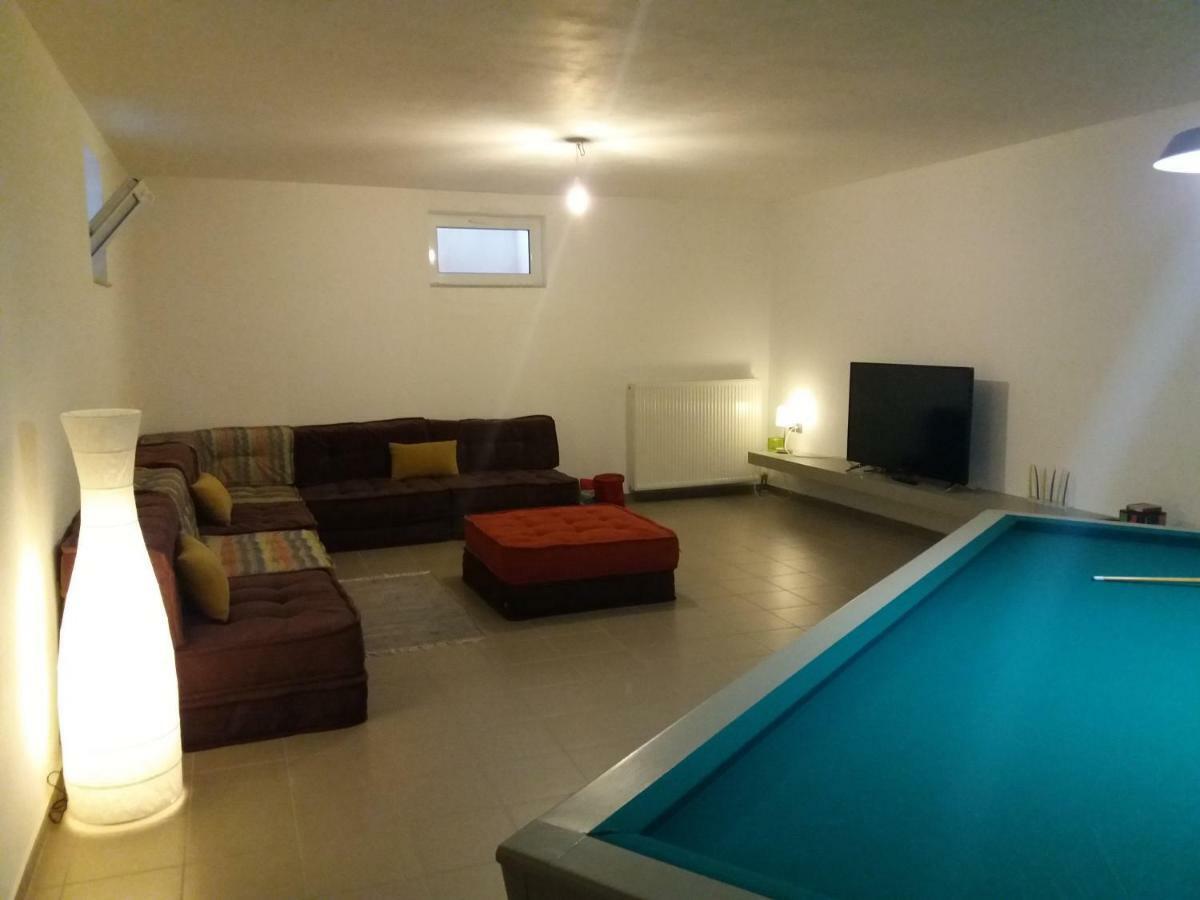 Villa Serenis Porovitsa Esterno foto